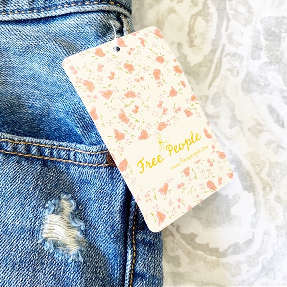 FREE PEOPLE Sophia Cutoff Denim Shorts 25 NWT - Picture 3 of 10